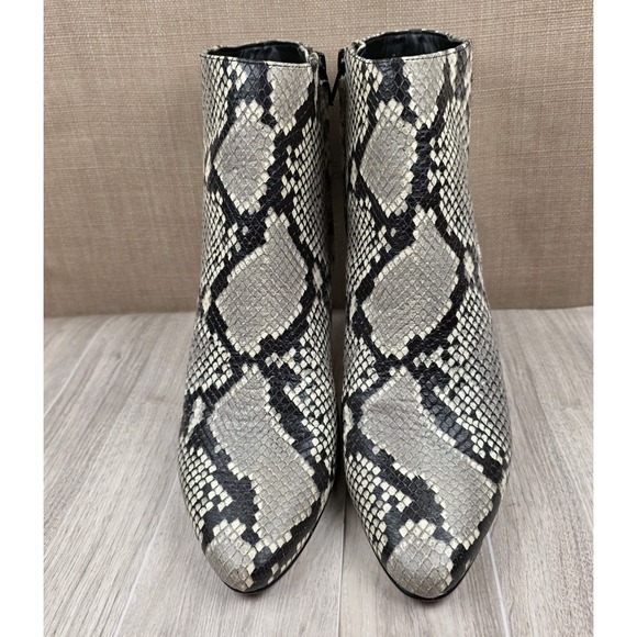 Banana Republic Shoes - Banana Republic Snake Print Leather Stiletto Side Zip Ankle Boots Womens  10M